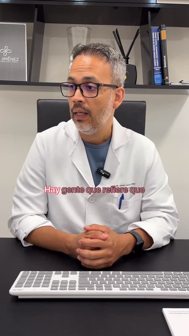 Instagram post from clinicadr.jimenez. This post is in position 2.