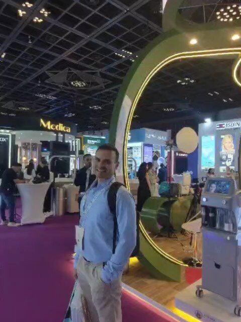 Instagram post from clinicadr.jimenez. This post is in position 2.