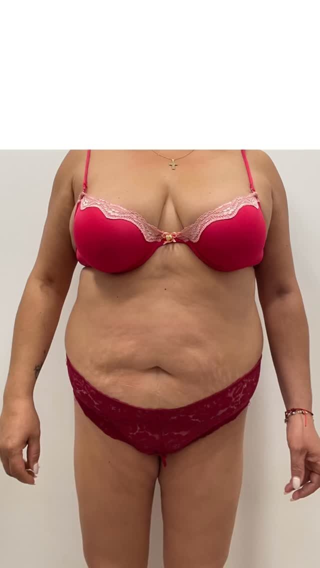 Instagram post from clinicadr.jimenez. This post is in position 0.
